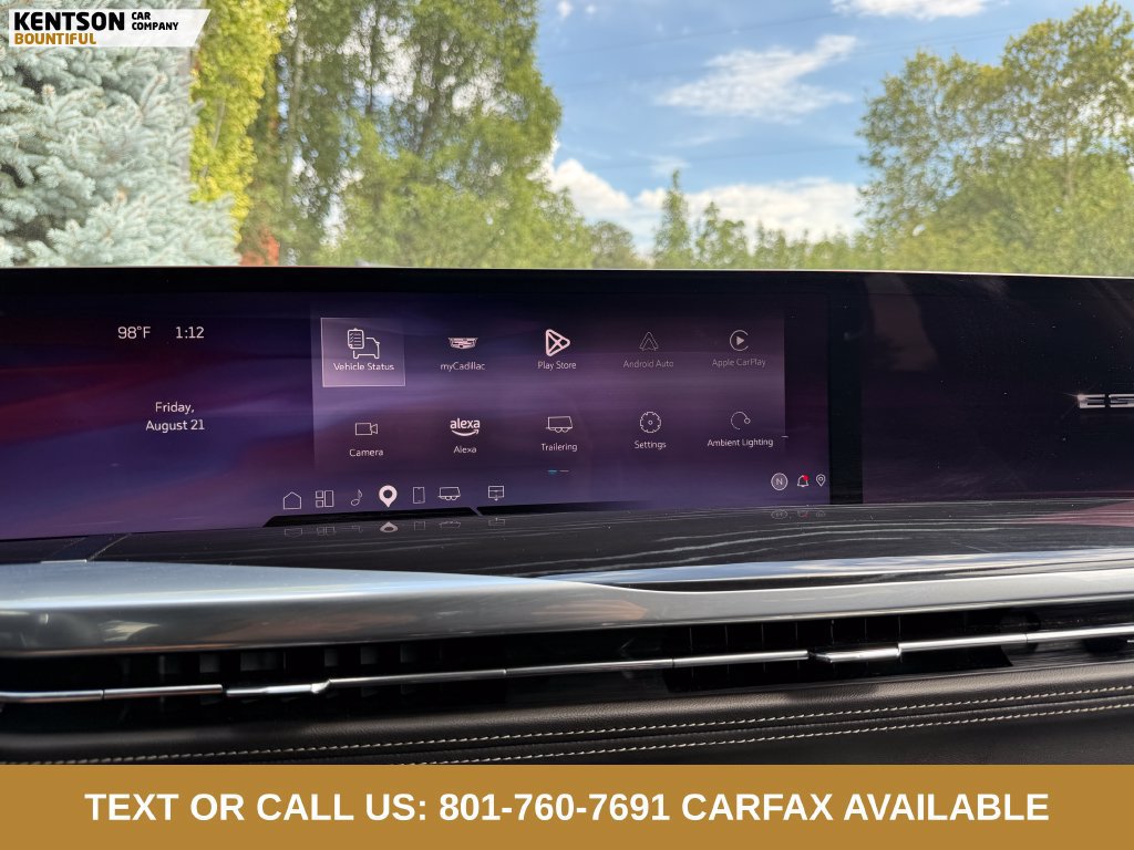 Used 2025 Cadillac Escalade ESV Sport w/ LPO, ONYX Package AWD/4WD image 23