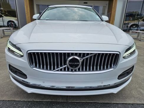 Certified 2023 Volvo S90 B6 Ultimate w/ Protection Package Premier AWD/4WD image 2