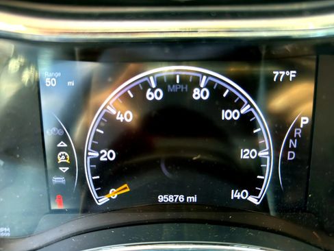 Used 2018 Jeep Grand Cherokee Limited AWD/4WD image 17