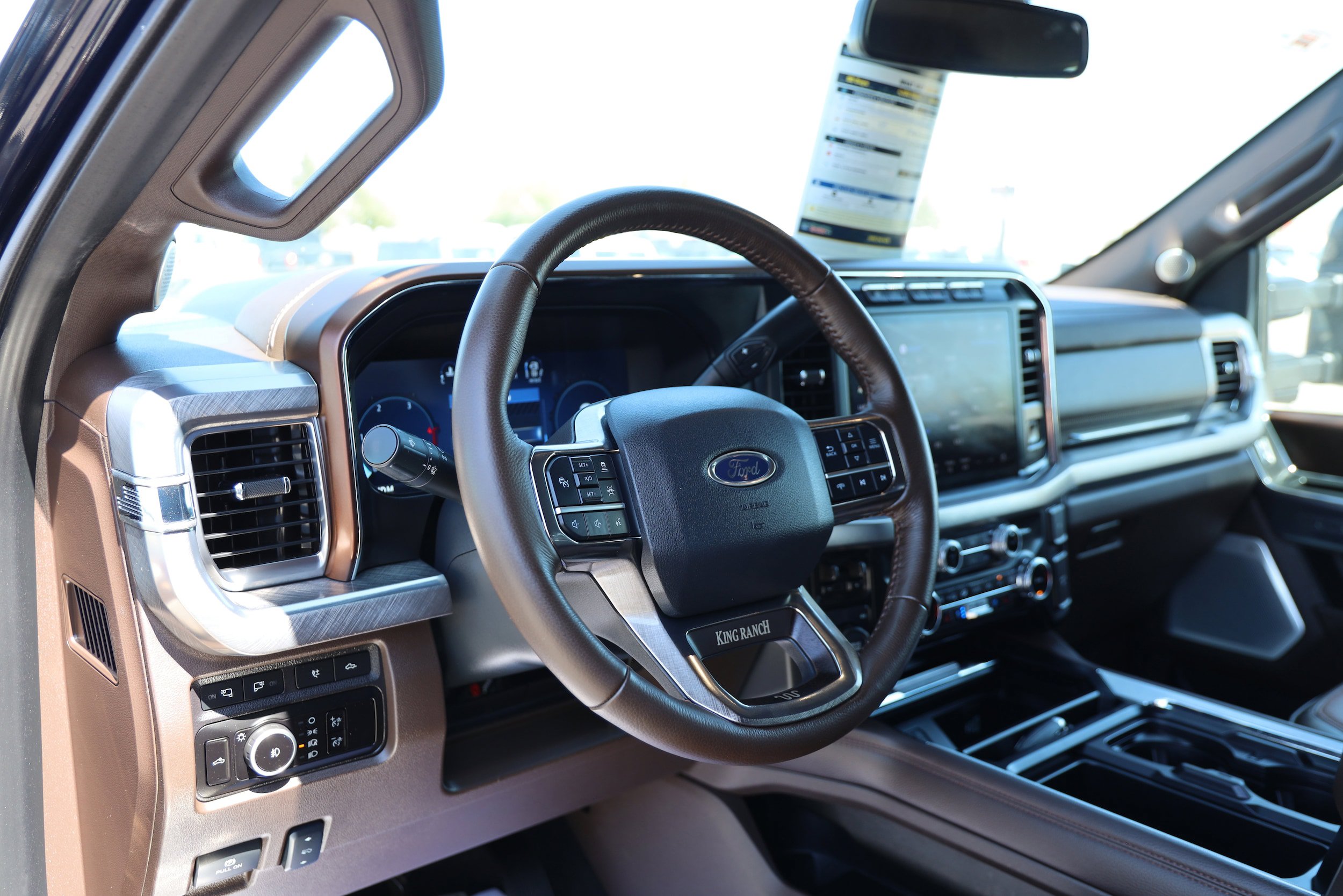 Used 2024 Ford F350 King Ranch AWD/4WD image 9