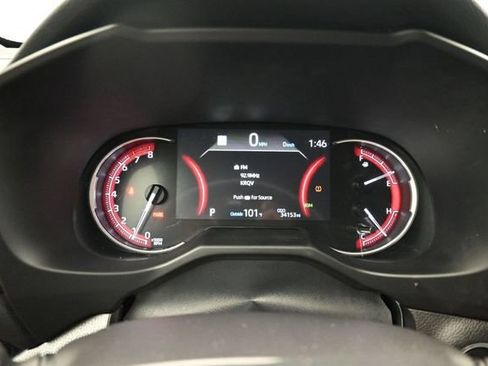 Used 2025 Toyota RAV4 XLE AWD/4WD image 5