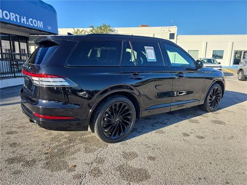 Used 2023 Lincoln Aviator Reserve w/ Equipment Group 201A image 3