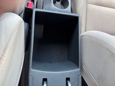 Used 2017 Hyundai Elantra SE FWD image 17