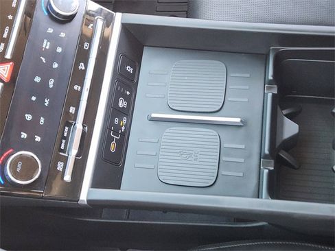 Used 2025 Hyundai Santa Fe Limited image 21