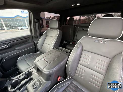 Used 2024 GMC Sierra 2500 AT4X image 11