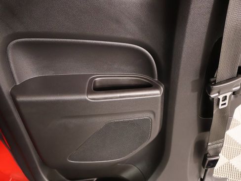 Used 2019 Chevrolet Colorado LT w/ LT Convenience Package image 16