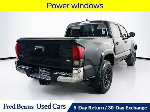 Used 2022 Toyota Tacoma SR5 image 8
