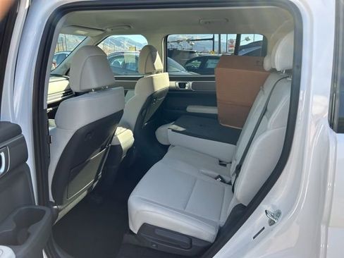 New 2026 Hyundai Santa Fe SE image 23