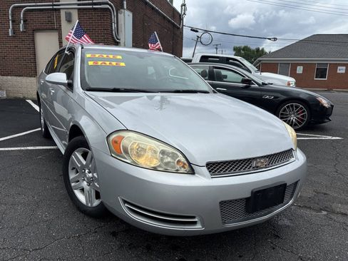 Used 2014 Chevrolet Impala LT w/ LT Sunroof Package FWD image 2