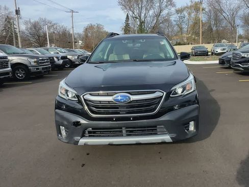 Used 2020 Subaru Outback Limited image 3