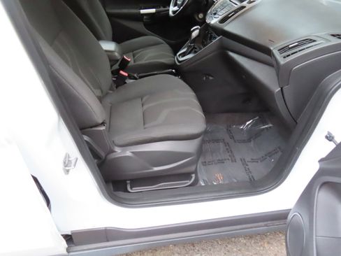 Used 2016 Ford Transit Connect XLT image 21