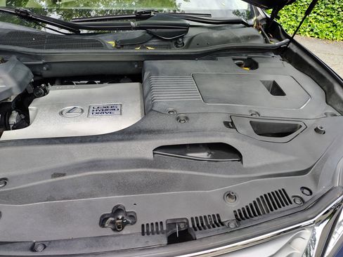 Used 2013 Lexus RX 450h AWD w/ Navigation Pkg image 30