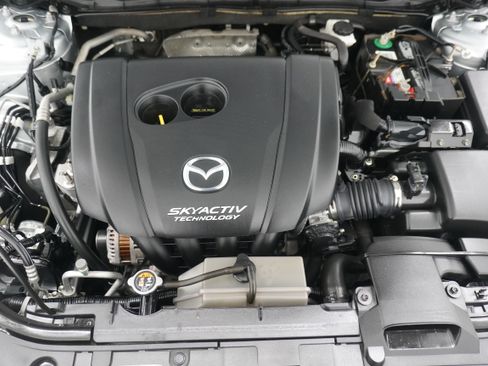 Used 2018 MAZDA MAZDA3 Sport FWD image 23