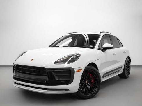 Used 2022 Porsche Macan GTS image 1