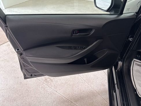 Used 2022 Toyota Corolla LE FWD image 27