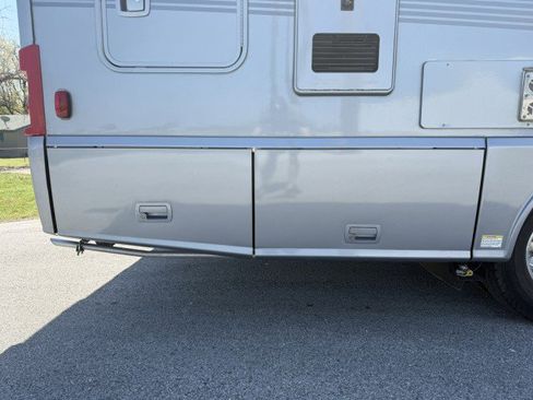 Used 2019 Mercedes-Benz Sprinter 3500 image 11