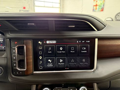 Used 2024 GMC Yukon Denali Ultimate AWD/4WD image 28