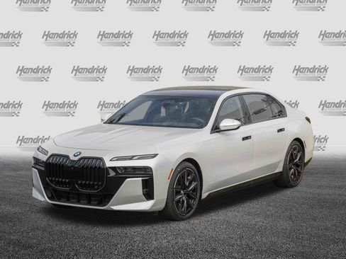 Certified 2024 BMW 740i image 5