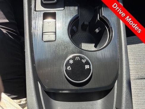 Used 2023 Nissan Rogue SV AWD/4WD image 11