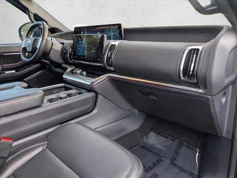 Used 2025 Ford Expedition Platinum w/ Stealth Performance Package image 20