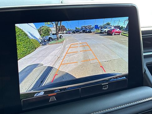Used 2022 GMC Yukon AT4 AWD/4WD image 23