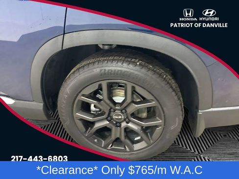 New 2025 Honda Pilot Touring image 9