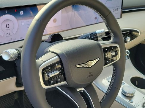 New 2026 Genesis GV70 2.5T Advanced image 7