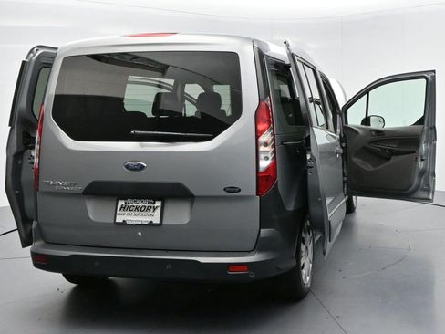 Used 2022 Ford Transit Connect XL FWD image 40