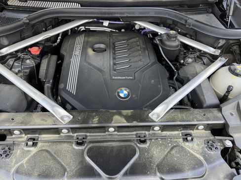Used 2021 BMW X5 xDrive40i w/ M Sport Package AWD/4WD image 34