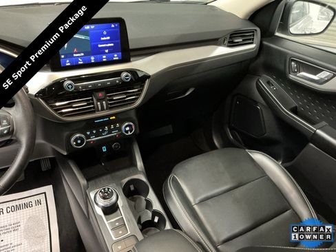 Used 2020 Ford Escape SE Sport image 22