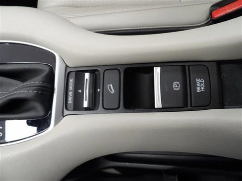 Used 2023 Honda HR-V EX-L image 33