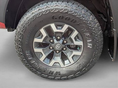 Used 2023 Toyota Tacoma TRD Off-Road AWD/4WD image 21