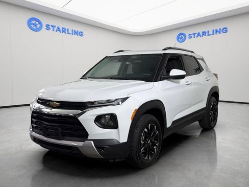 Used 2021 Chevrolet TrailBlazer LT w/ Convenience Package AWD/4WD image 16