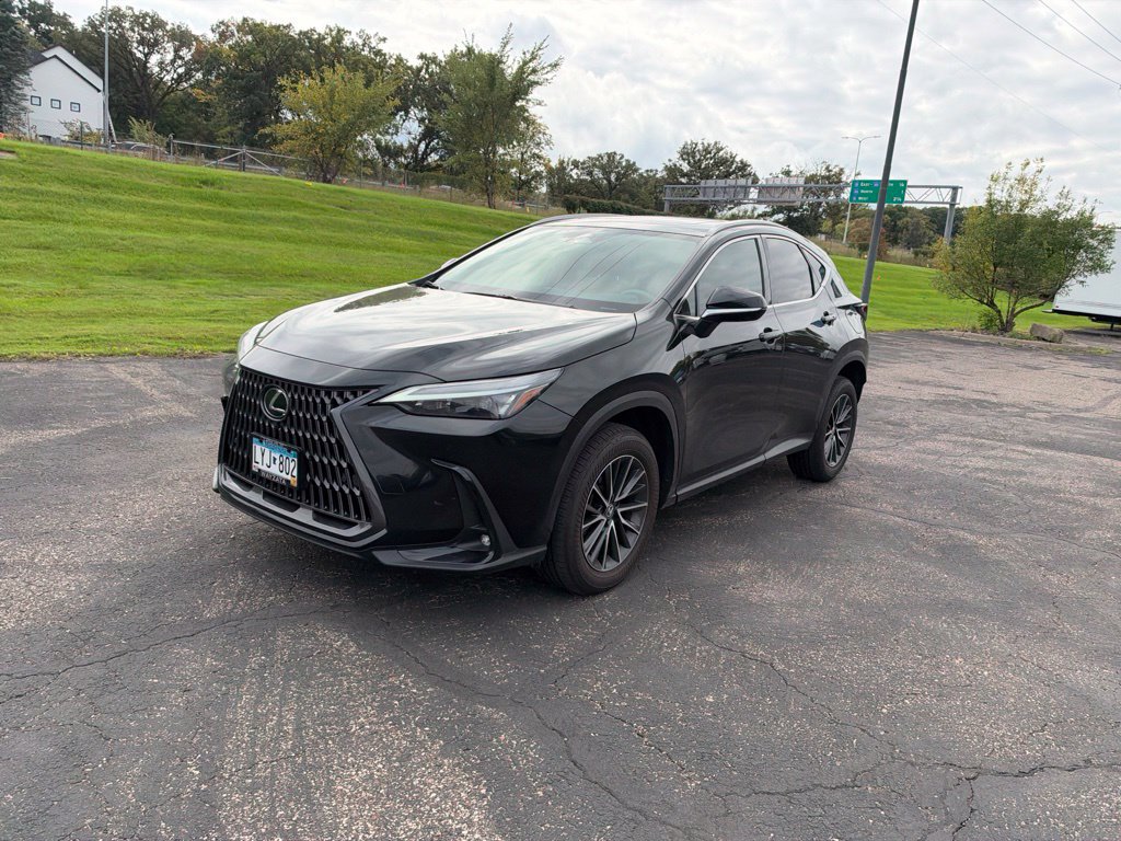 Used 2024 Lexus NX 350 AWD w/ Vision Package image 4