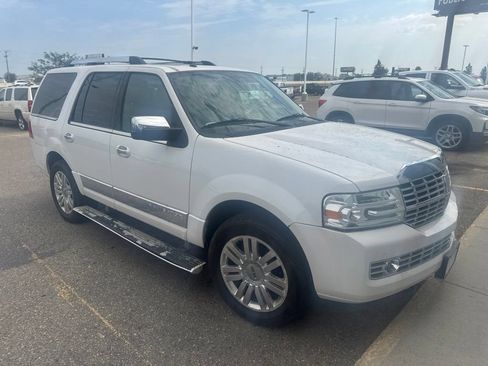 Used 2013 Lincoln Navigator 4WD w/ HD Trailer Tow Pkg image 11