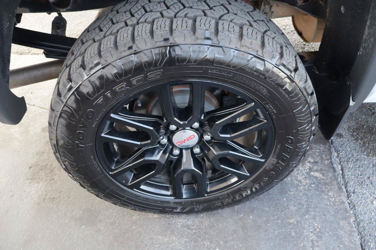 Used 2017 GMC Sierra 1500 SLT w/ SLT Premium Package AWD/4WD image 35