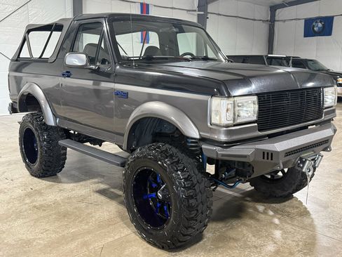 Used 1989 Ford Bronco Custom image 7