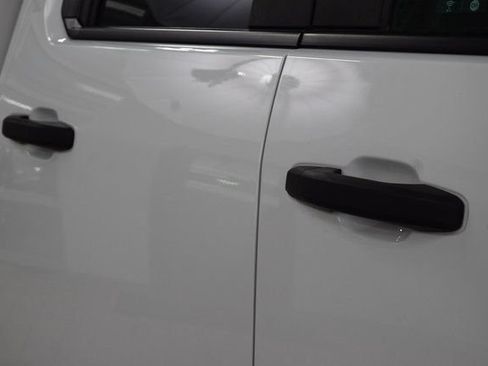 Used 2023 GMC Sierra 2500 Pro w/ Convenience Package AWD/4WD image 12