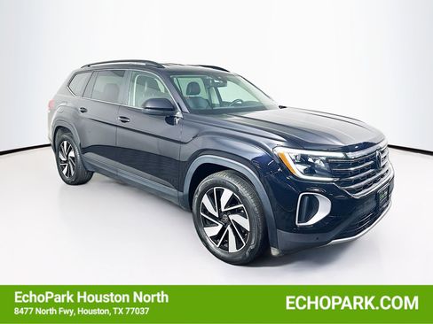 Used 2025 Volkswagen Atlas SE image 1