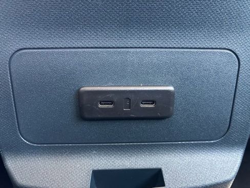 Used 2025 Ford Maverick Lobo AWD/4WD image 10