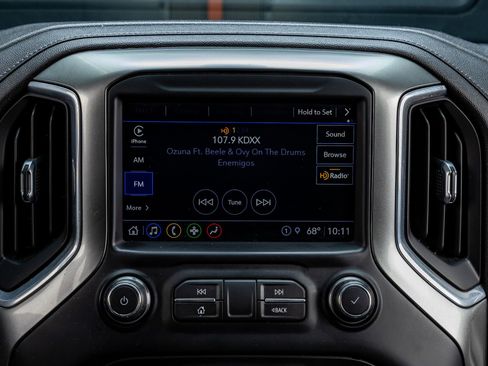 Used 2021 Chevrolet Silverado 1500 LT Trail Boss w/ Convenience Package II image 24