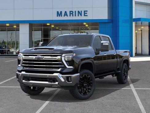 New 2026 Chevrolet Silverado 2500 LTZ w/ LTZ Premium Package AWD/4WD image 6