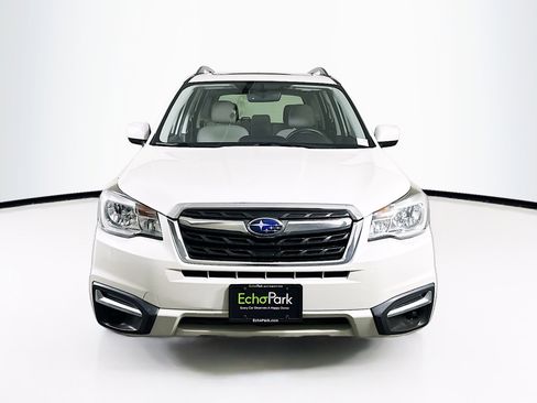 Used 2017 Subaru Forester 2.5i Premium image 2