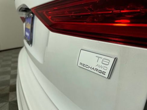 Used 2024 Volvo XC60 T8 Plus w/ Protection Package image 41