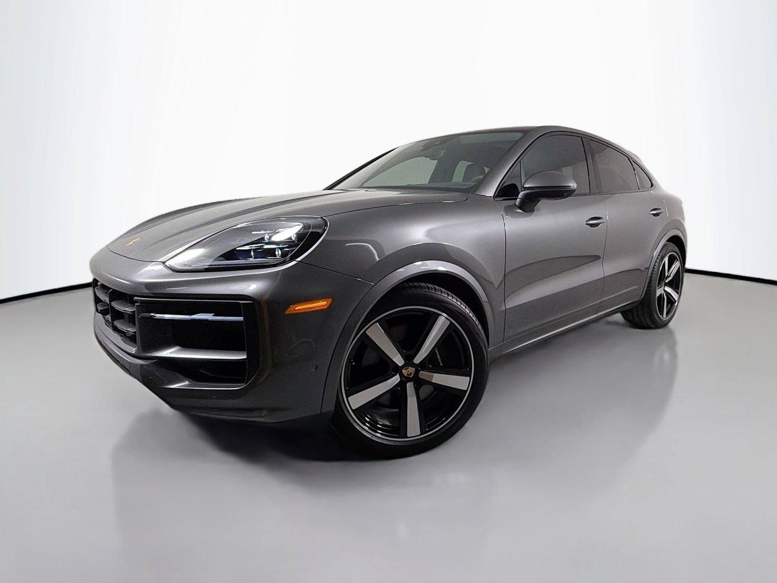 Certified 2025 Porsche Cayenne Coupe AWD/4WD image 1