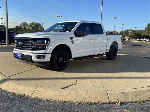 New 2025 Ford F150 XLT w/ Equipment Group 302A MID image 5