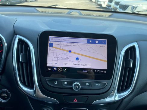 Used 2019 Chevrolet Equinox LT w/ Sun & Navigation Package AWD/4WD image 14