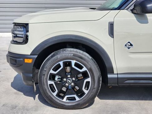 Used 2024 Ford Bronco Sport Outer Banks AWD/4WD image 9