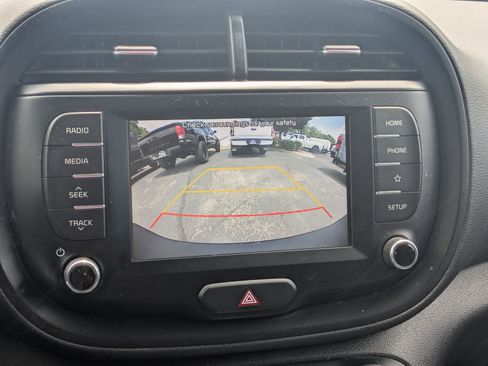Used 2021 Kia Soul LX FWD image 23