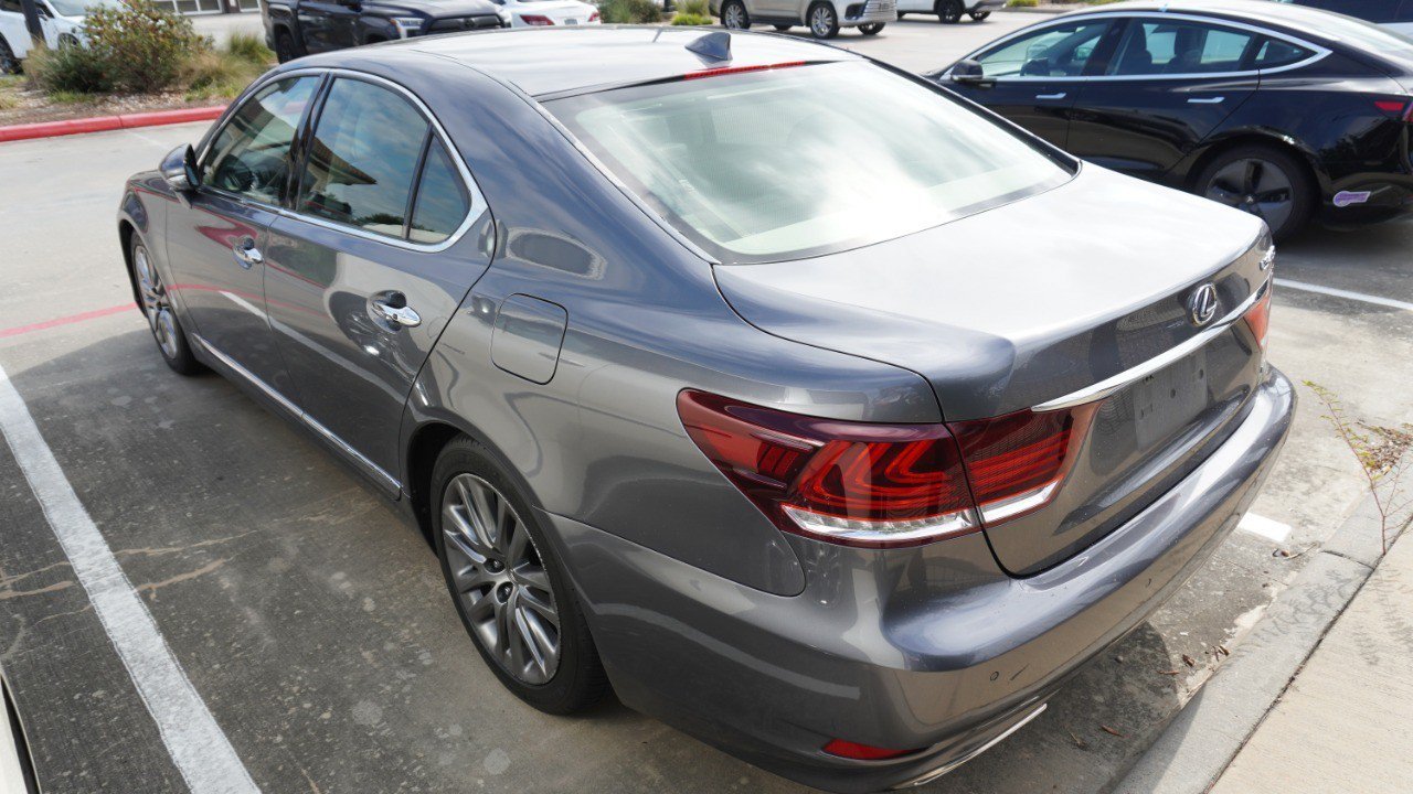 Used 2015 Lexus LS 460 AWD w/ Comfort Package image 9